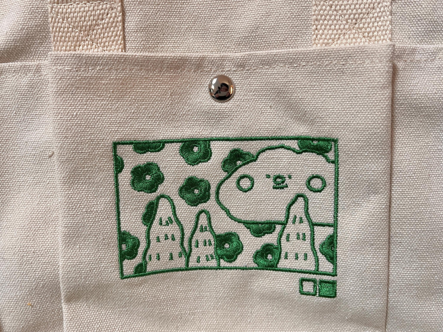 Beige Cloud Embroidered Canvas Tote Bag - Kawaii Aesthetic Lunch Bag